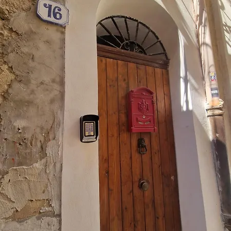 Mini Casa Nura Bed and breakfast 4*
